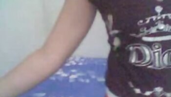 La extrait video adulte jolie BBW Maisie Blue prend une longue bite au fond de sa chatte dodue