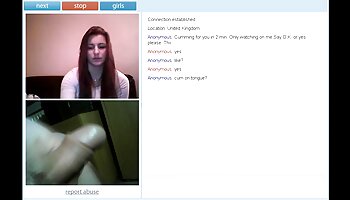 Latina sexy sait sucer une grosse bite video sexe sur tukif