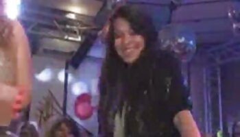 La blonde passionnée Kiara Night fait l'amour à son homme chanceux video porno amateur gratuit
