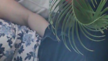 Servir un père et video sexe gratuit 100 sa fille