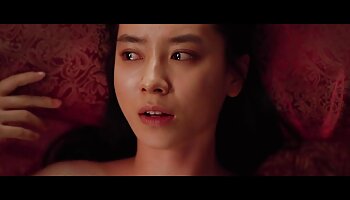 NYMPHO Leah Winters a son xx vidéo pornographie gros butin rempli de sperme