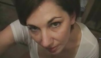 Petite russe video sex hard gratuit prend une bite pour de l'argent