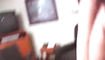 Une brune sexy s'est fait remplir la bouche xxx streaming gratuit de sperme
