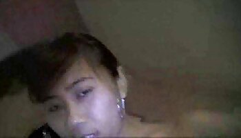 Sexy Dahlia joue avec son jouet sexuel lesbienne video gratuit préféré